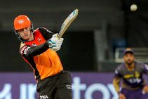 ಕೋಲ್ಕತ್ತಾ ನೈಟ್ ರೈಡರ್ಸ್‌ಗೆ ಸುಲಭ ರನ್ ಗುರಿಯಿತ್ತ ಸನ್ ರೈಸರ್ಸ್ ಹೈದರಾಬಾದ್