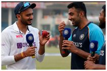 ಚೆಂಡಿನ ಮೇಲೆ ತಪ್ಪು ದಿನಾಂಕ ಬರೆದು ಟ್ರೋಲ್ ಆದ ಅಕ್ಷರ್ ಪಟೇಲ್‌: ಸೂರ್ಯಕುಮಾರ್ ಮೇಲೆ ಆರೋಪ