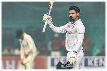 ಟೆಸ್ಟ್ ಇತಿಹಾಸದಲ್ಲಿ ಭಾರತದ ಪರ ಹೊಸ ದಾಖಲೆ ಬರೆದ ಶ್ರೇಯಸ್ ಐಯ್ಯರ್