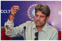 ಬೌಲಿಂಗ್ ಮಾಡದ ಹಾರ್ದಿಕ್ ಪಾಂಡ್ಯನನ್ನ ಆಲ್‌ರೌಂಡರ್ ಎಂದು ಪರಿಗಣಿಸಬಹುದೇ? : ಕಪಿಲ್ ದೇವ್‌