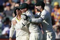 ಆಶಸ್: ಅಡಿಲೇಡ್ ಅಂಗಳದಲ್ಲಿಯೂ ಗೆದ್ದ ಆಸ್ಟ್ರೇಲಿಯಾ; ಭಾರೀ ಸಂಕಷ್ಟದಲ್ಲಿ ಇಂಗ್ಲೆಂಡ್