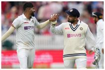 ಧೋನಿ ದಾಖಲೆ ಮುರಿದ ರಿಷಭ್ ಪಂತ್: ವೇಗವಾಗಿ 100 ವಿಕೆಟ್ ಬಲಿ ಪಡೆದ ಭಾರತದ ವಿಕೆಟ್ ಕೀಪರ್