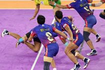 ಪ್ರೋ ಕಬಡ್ಡಿ ಲೀಗ್ 8: ಚೊಚ್ಚಲ ಸೋಲು ಕಂಡ ದಬಾಂಗ್ ಡೆಲ್ಲಿ; ಬೃಹತ್ ಜಯ ಸಾಧಿಸಿದ ತಲೈವಾಸ್