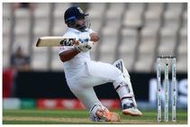 ರಿಷಭ್ ಪಂತ್ ಹುಡುಗಾಟ: ಕೋಚ್ ದ್ರಾವಿಡ್‌, ಕ್ಯಾಪ್ಟನ್‌ ಕೊಹ್ಲಿಯ ಪರದಾಟ