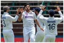 ಭಾರತ vs ದ. ಆಫ್ರಿಕಾ: ಶಾರ್ದೂಲ್ ದಾಳಿಗೆ ಹರಿಣಗಳು ತತ್ತರ: 5 ವಿಕೆಟ್ ಗೊಂಚಲು ಪಡೆದ ಠಾಕೂರ್