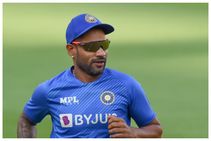 2 ವರ್ಷಗಳ ಬಳಿಕ ಮಗನನ್ನು ಭೇಟಿಯಾದ ಧವನ್: ಭಾವನಾತ್ಮಕ ಕ್ಷಣದ ವಿಡಿಯೋ