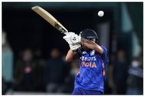 ಭಾರತ vs ಶ್ರೀಲಂಕಾ: ತಲೆಗೆ ಬಡಿದ ಚೆಂಡು; ಆಸ್ಪತ್ರೆಗೆ ದಾಖಲಾದ ಇಶಾನ್ ಕಿಶನ್