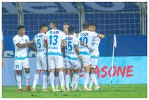 ಐಎಸ್‌ಎಲ್: ನಾರ್ಥ್‌ಈಸ್ಟ್ ವಿರುದ್ಧ ಭರ್ಜರಿ ಗೆಲುವು ಸಾಧಿಸಿದ ಜೆಮ್ಶೆಡ್ಪುರ ಎಫ್‌ಸಿ