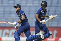 ಟಿ20 ರ‍್ಯಾಂಕಿಂಗ್: ಟಾಪ್ 10 ಬ್ಯಾಟ್ಸ್‌ಮನ್‌ ಪಟ್ಟಿಯಲ್ಲಿ ಇಬ್ಬರು ಭಾರತೀಯರು, ಟಾಪ್ 2ನಲ್ಲಿ ಪಾಕ್ ಕ್ರಿಕೆಟಿಗರು
