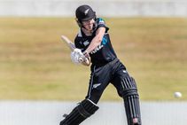 ಭಾರತ ವನಿತೆಯರ ವಿರುದ್ಧ ಹ್ಯಾಟ್ರಿಕ್ ಜಯ ಸಾಧಿಸಿ ಸರಣಿ ವಶಪಡಿಸಿಕೊಂಡ ನ್ಯೂಜಿಲೆಂಡ್ ವನಿತೆಯರು