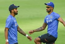 ವಿಂಡೀಸ್ ವಿರುದ್ಧದ ಮೂರನೇ ಏಕದಿನ ಪಂದ್ಯಕ್ಕೆ ಧವನ್ ಸಿದ್ಧ: ಸ್ಥಾನ ಕಳೆದುಕೊಳ್ಳಲಿದ್ದಾರೆ ಈ ಇಬ್ಬರಲ್ಲೊಬ್ಬರು