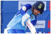 ರನ್ ಚೇಸಿಂಗ್ ಸ್ಟಾರ್ ಆದ ಸ್ಮೃತಿ ಮಂದಾನ: ಕೊನೆಯ 14 ಇನ್ನಿಂಗ್ಸ್ 11 ಅರ್ಧಶತಕ!