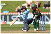 ICC ಮಹಿಳಾ ವಿಶ್ವಕಪ್ 2022: ಬಾಂಗ್ಲಾ ವಿರುದ್ಧ ಗೆದ್ದು ಸೆಮಿಫೈನಲ್ ಪ್ರವೇಶಿಸಿದ ಇಂಗ್ಲೆಂಡ್