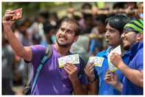 IPL 2022 Tickets: ಆನ್‌ಲೈನ್‌ನಲ್ಲಿ ಐಪಿಎಲ್ ಟಿಕೆಟ್ ದರ ಎಷ್ಟಿದೆ? ಬುಕ್‌ ಮಾಡುವುದು ಹೇಗೆ?