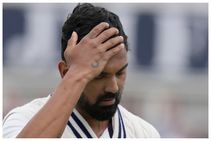 IPL 2022: ಮೊದಲ ಎಸೆತದಲ್ಲೇ ಕೆಟ್ಟದಾಗಿ ಔಟಾದ ಕೆ.ಎಲ್ ರಾಹುಲ್, ಗೋಲ್ಡನ್ ಡಕೌಟ್