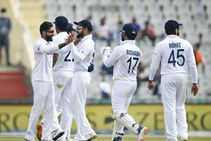 ಭಾರತ vs ಶ್ರೀಲಂಕಾ ಪ್ರಥಮ ಟೆಸ್ಟ್: 174 ರನ್‌ಗಳಿಗೆ ಲಂಕಾ ‌ಆಲ್ಔಟ್; ಬೌಲಿಂಗ್‌ನಲ್ಲೂ ಅಬ್ಬರಿಸಿದ ಜಡೇಜಾ