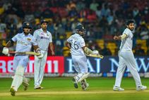 ಭಾರತ vs ಶ್ರೀಲಂಕಾ: ದ್ವಿತೀಯ ಟೆಸ್ಟ್ ಕೂಡ ಮೂರೇ ದಿನಕ್ಕೆ ಮುಕ್ತಾಯವಾಗುವತ್ತ; ಲೈವ್ ಸ್ಕೋರ್ ಇಲ್ಲಿದೆ