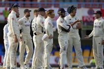 ವೆಸ್ಟ್ ಇಂಡೀಸ್ vs ಇಂಗ್ಲೆಂಡ್: ಎರಡನೇ ಟೆಸ್ಟ್ ನಾಲ್ಕನೇ ದಿನದಾಟದ ಲೈವ್ ಸ್ಕೋರ್