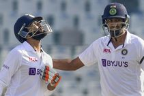 ದ್ವಿಶತಕದ ಹೊಸ್ತಿಲಲ್ಲಿ ರೋಹಿತ್ ಡಿಕ್ಲೇರ್ ಘೋಷಿಸಲು ಇವರೇ ಕಾರಣ: ಸ್ವತಃ ಸತ್ಯ ಬಾಯ್ಬಿಟ್ಟ ಜಡೇಜಾ!