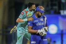 ವಿಕೆಟ್ ಪಡೆದು ಮುತ್ತಿಟ್ಟು ಕೆಟ್ಟ ರೀತಿ ಸಂಭ್ರಮಿಸಿದ ಪಾಂಡ್ಯ; ಕೋಪಗೊಂಡ ಪೊಲಾರ್ಡ್ ಮಾಡಿದ್ದೇನು?