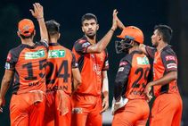 ಸನ್ ರೈಸರ್ಸ್‌ನಿಂದ ಹೊರಬಿದ್ದ ವಾಷಿಂಗ್ಟನ್ ಸುಂದರ್ ಬದಲು ಕಣಕ್ಕಿಳಿಯಲು ಕನ್ನಡಿಗರ ನಡುವೆ ಪೈಪೋಟಿ!