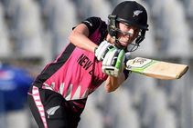 ಒಪ್ಪಂದ ರದ್ದುಗೊಳಿಸಿದ ನ್ಯೂಜಿಲೆಂಡ್; ಅಂತರಾಷ್ಟ್ರೀಯ ಕ್ರಿಕೆಟ್‌ಗೆ ನಿವೃತ್ತಿ ಘೋಷಿಸಿದ ಆಮಿ ಸ್ಯಾಟರ್ಥ್‌ವೈಟ್