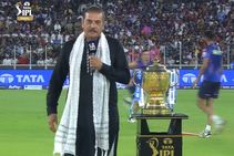 IPL 2022 ಫೈನಲ್: ಟಾಸ್ ನಂತರ ಮಾಜಿ ಕೋಚ್ ರವಿಶಾಸ್ತ್ರಿಗೆ ಹಾರ್ದಿಕ್ ಪಾಂಡ್ಯ ಹೇಳಿದ್ದೇನು?