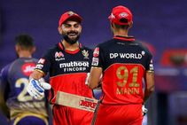 ಗುರುತು ಸಿಗದಂತೆ ಮಾಸ್ಕ್ ಧರಿಸಿ ಬೆಂಗಳೂರಿನ ಬೇಕರಿಯಲ್ಲಿ ತಿಂಡಿ ತಿನ್ನಲು ಹೊರಟ ಕೊಹ್ಲಿ; ಆಗಿದ್ದೇನು?