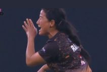 ವನಿತೆಯರ ಕ್ರಿಕೆಟ್‌ನಲ್ಲಿಯೂ ಪುಷ್ಪ ಹವಾ; 'ತಗ್ಗೆದೆ ಲೇ' ಎಂದ ನೇಪಾಳಿ ಕ್ರಿಕೆಟ್ ಆಟಗಾರ್ತಿ