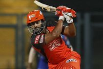 MI vs SRH: ತ್ರಿಪಾಠಿ, ಗಾರ್ಗ್ ಅಬ್ಬರ; ಮುಂಬೈ ಇಂಡಿಯನ್ಸ್‌ಗೆ 194 ರನ್‌ಗಳ ಕಠಿಣ ಗುರಿ ನೀಡಿದ ಸನ್ ರೈಸರ್ಸ್