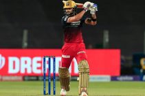 ಕಿಂಗ್ ಇಸ್ ಬ್ಯಾಕ್: ಫಾರ್ಮ್‌ಗೆ ಮರಳಿದ ವಿರಾಟ್ ಕೊಹ್ಲಿ; ಟ್ವಿಟ್ಟರ್‌ನಲ್ಲಿ ಶ್ಲಾಘಿಸಿದ ಮಾಜಿ ಆಟಗಾರರು