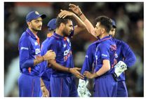 ಟಿ20 ವಿಶ್ವಕಪ್‌ನಲ್ಲಿ ಆಡಲಿರುವ ಭಾರತದ ಸ್ಕ್ವಾಡ್‌ನಲ್ಲಿ ಭುವನೇಶ್ವರ್ ಸ್ಥಾನ ಭದ್ರವಾಗಿಲ್ಲ: ಆಶಿಶ್ ನೆಹ್ರಾ