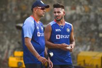 IND vs SA: ಐಪಿಎಲ್ ಸೆನ್ಸೆಷನ್ ಉಮ್ರಾನ್ ಮಲಿಕ್ ಬಗ್ಗೆ ರಾಹುಲ್ ದ್ರಾವಿಡ್ ಹೇಳಿದ್ದೇನು?