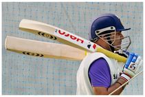 ಏಕದಿನ ಮತ್ತು ಟೆಸ್ಟ್‌ ಕ್ರಿಕೆಟ್‌ ಎರಡರಲ್ಲೂ ದ್ವಿಶತಕ ಸಿಡಿಸಿದ ನಾಲ್ವರು ಬ್ಯಾಟ್ಸ್‌ಮನ್‌ಗಳು