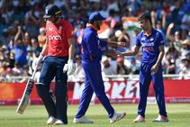 IND vs ENG 1ನೇ ಏಕದಿನ: ವಿರಾಟ್ ಕೊಹ್ಲಿ ಬದಲಿಗೆ ಯಾರು ಕಣಕ್ಕೆ?; 2 ತಂಡಗಳ ಆಡುವ 11ರ ಬಳಗ