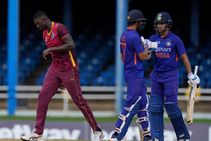 ಭಾರತ vs ವೆಸ್ಟ್ ಇಂಡೀಸ್: 3ನೇ ಏಕದಿನ ಪಂದ್ಯ ಸ್ಥಗಿತ; ಧವನ್, ಗಿಲ್ ಅರ್ಧಶತಕ