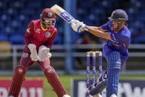 IND vs WI 3rd ODI; ಡಿಎಲ್ಎಸ್ ಪ್ರಕಾರ ವೆಸ್ಟ್ ಇಂಡೀಸ್‌ಗೆ 35 ಓವರ್‌ಗಳಲ್ಲಿ 257 ರನ್‌ಗಳ ಗುರಿ