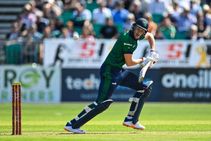 IRE vs NZ: ನ್ಯೂಜಿಲೆಂಡ್ ಬೌಲಿಂಗ್ ಆಯ್ಕೆ, ಐರ್ಲೆಂಡ್‌ಗೆ ಆರಂಭಿಕ ಆಘಾತ; 2ನೇ ಏಕದಿನದ ಲೈವ್ ಸ್ಕೋರ್