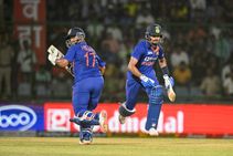 ರೋಹಿತ್ ಶರ್ಮಾ ಜೊತೆ ಈತನೇ ಬ್ಯಾಟಿಂಗ್ ತೆರೆಯಬೇಕು ಎಂದ ಸಂಜಯ್ ಮಂಜ್ರೇಕರ್