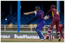 ನನಗೆ 50 ಅನ್ನು 100 ಆಗಿ ಪರಿವರ್ತಿಸಲು ಚೆನ್ನಾಗಿ ತಿಳಿದಿದೆ: ಶತಕದ ಬರ ಎದುರಿಸುತ್ತಿರುವ ಪ್ರಶ್ನೆಗೆ ಧವನ್ ಉತ್ತರ