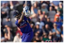 Ind vs WI 1st T20: ಮಿಂಚಿನ ಹೆಲಿಕಾಪ್ಟರ್ ಶಾಟ್ ಹೊಡೆದ ಸೂರ್ಯಕುಮಾರ್ ಯಾದವ್