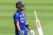 ಜಿಂಬಾಬ್ವೆ ವಿರುದ್ಧ ಕೊಹ್ಲಿ ಶತಕ ಬಾರಿಸುತ್ತಾರೆ, ಆದರೆ ಉಪಯೋಗವಿಲ್ಲ: ನ್ಯೂಜಿಲೆಂಡ್ ಮಾಜಿ ಕ್ರಿಕೆಟಿಗ!