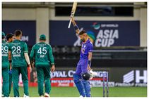 Asia Cup 2022 : ತನ್ನದೇ ಪ್ರಮಾದಕ್ಕೆ ತಲೆ ಜಜ್ಜಿಕೊಂಡ ಪಾಕ್: ಭಾರತದ ಗೆಲುವಿಗೆ ಕಾರಣವಾಗಿದ್ದು ಈ 5 ಅಂಶಗಳು!