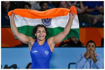 CWG 2022: ರೆಸ್ಲಿಂಗ್‌ನಲ್ಲಿ ಮತ್ತೆರಡು ಚಿನ್ನ: ಬಜರಂಗ್ ಪುನಿಯಾ ಬಳಿಕ ಚಿನ್ನದ ಪದಕ ಗೆದ್ದ ಸಾಕ್ಷಿ ಮಲಿಕ್, ದೀಪಕ್ ಪುನಿಯಾ!