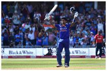 ಏಷ್ಯಾ ಕಪ್‌ 2022: ಬಾಬರ್ ಅಜಂ ಹಿಂದಿಕ್ಕಿ ನಂಬರ್ 1 ಸ್ಥಾನದ ಮೇಲೆ ಸೂರ್ಯಕುಮಾರ್ ಕಣ್ಣು