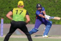 IND vs AUS: ಮೊದಲ ಟಿ20 ಪಂದ್ಯದ ಟಾಸ್ ವರದಿ & ಆಡುವ 11ರ ಬಳಗ