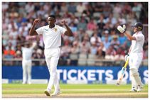 ಇಂಗ್ಲೆಂಡ್ vs ದಕ್ಷಿಣ ಆಫ್ರಿಕಾ, 3ನೇ ಟೆಸ್ಟ್: 4ನೇ ದಿನ, ಇಂಗ್ಲೆಂಡ್‌ಗೆ ಅಲ್ಪ ಮುನ್ನಡೆ