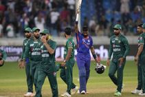 IND vs PAK: ಸೂಪರ್‌ 4 ಪಂದ್ಯಕ್ಕೂ ಮುನ್ನ ಪಾಕ್ ಸಭೆ; ಪಾಂಡ್ಯ ಕಟ್ಟಿಹಾಕಲು ಬಾಬರ್ 3 ಯೋಜನೆ!
