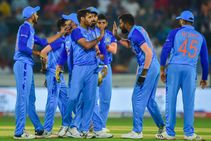 ಆತನಿಗೆ ಡೆತ್ ಓವರ್‌ಗಳಲ್ಲಿ ಬೌಲಿಂಗ್ ನೀಡುವ ಬಗ್ಗೆ ರೋಹಿತ್ ಶರ್ಮಾ ಚಿಂತಿಸಬೇಕು: ಆರ್‌ಪಿ ಸಿಂಗ್