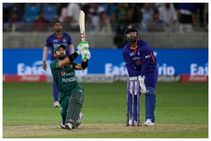 ICC T20 Ranking: ಮೊದಲ ಸ್ಥಾನಕ್ಕೇರಿದ ಮೊಹಮ್ಮದ್ ರಿಜ್ವಾನ್: ಅಗ್ರಸ್ಥಾನ ಕಳೆದುಕೊಂಡ ಬಾಬರ್ ಅಜಂ